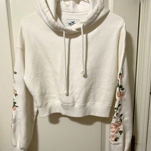 Hollister Crop Hoodie Size XS